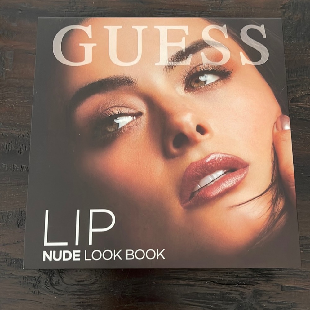 Guess Lip Nude Look Book